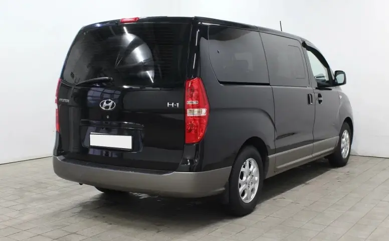 Hyundai H-1