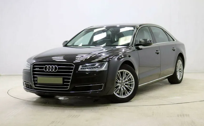 Audi A8 III (D4)