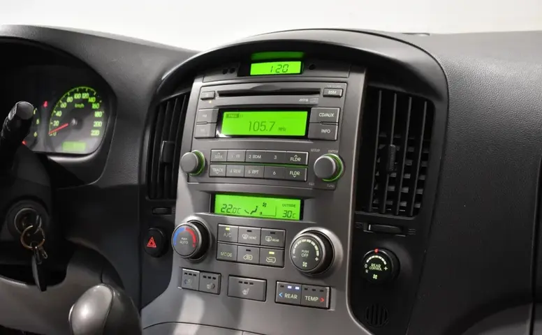 Hyundai Grand Starex