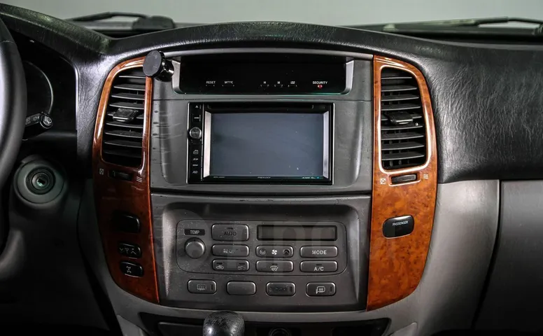 Toyota Land Cruiser, 10 поколение, рестайлинг