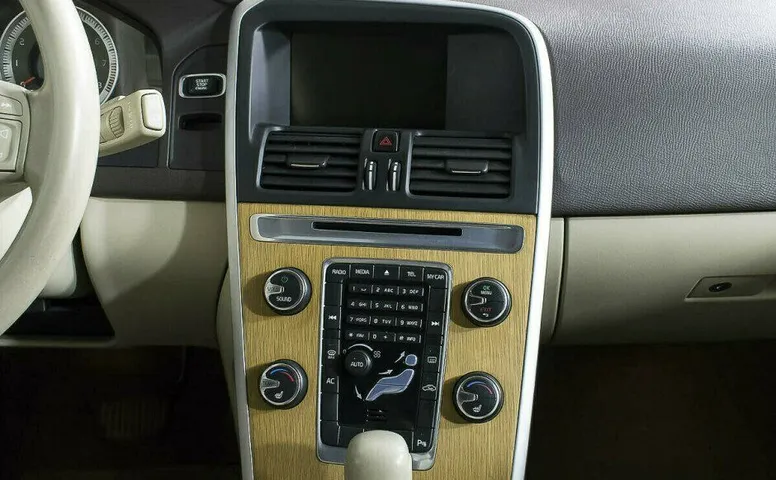 Volvo XC60 2.0 Робот