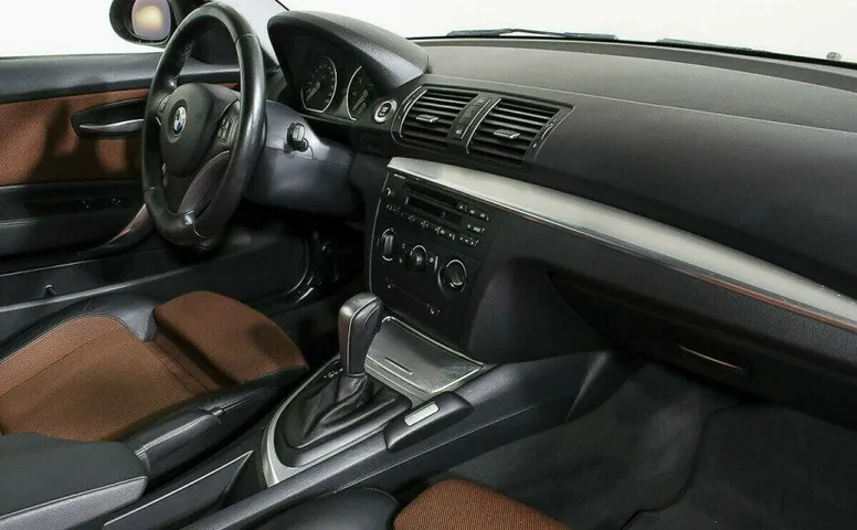 BMW 1 серия 2.0 Автомат