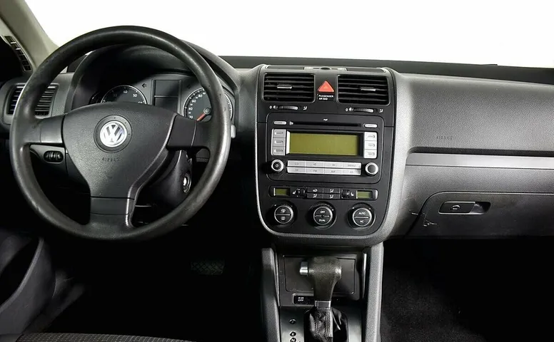 Volkswagen Jetta V