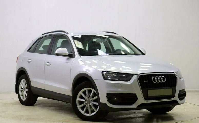 Audi Q3 I (8U)