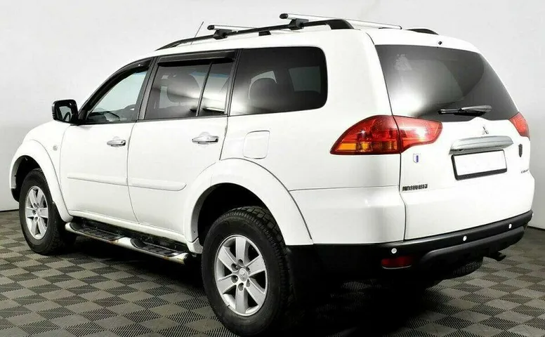 Mitsubishi Pajero Sport 3.0 Автомат