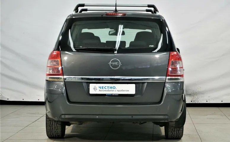 Opel Zafira B Рестайлинг