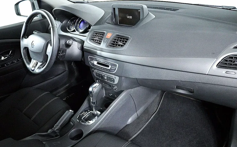 Renault Fluence I Рестайлинг
