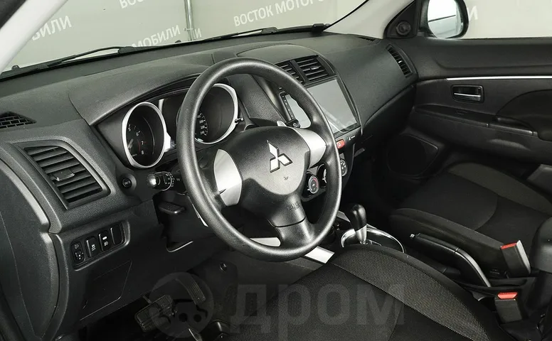Mitsubishi ASX, 1 поколение