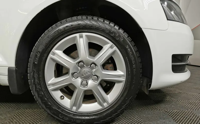 Audi A3 1.2 TFSI S-tronic (105 л.с.) Белый