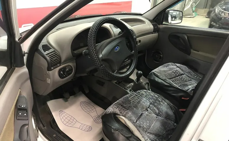 LADA (ВАЗ) KALINA 1.6 MT (81 л.с.)