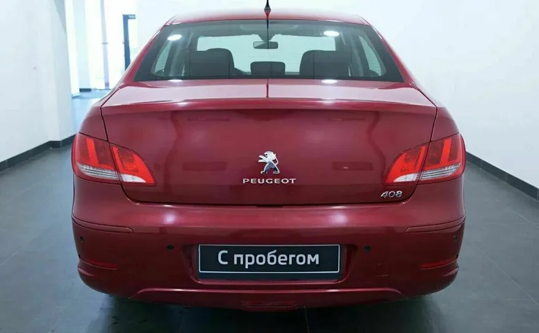 Peugeot 408