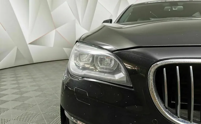 BMW 7 серия 750Li xDrive AT (450 л.с.) Черный