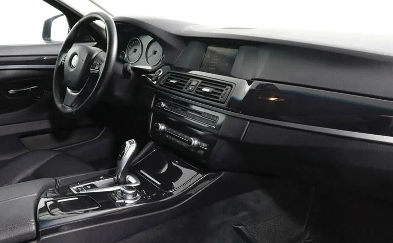 BMW 5 серии VI (F10/F11/F07)