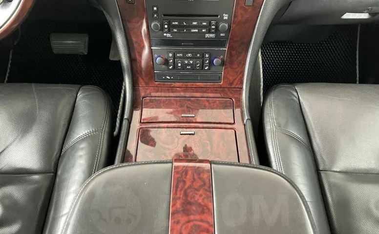 Cadillac Escalade, 3 поколение