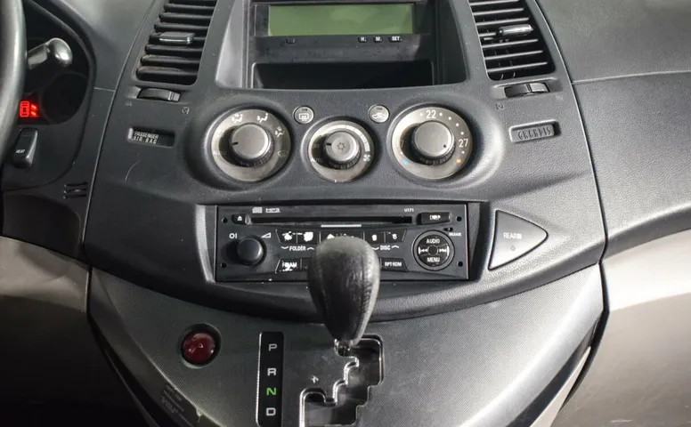 Mitsubishi Grandis