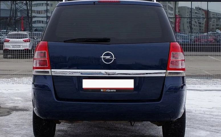 Opel Zafira B Рестайлинг