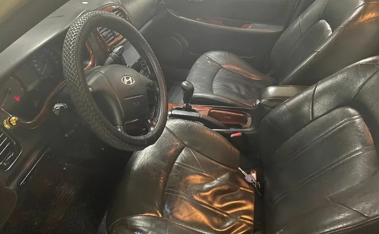 Hyundai SONATA 2.7 MT (172 л.с.)