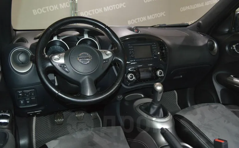 Nissan Juke, 1 поколение