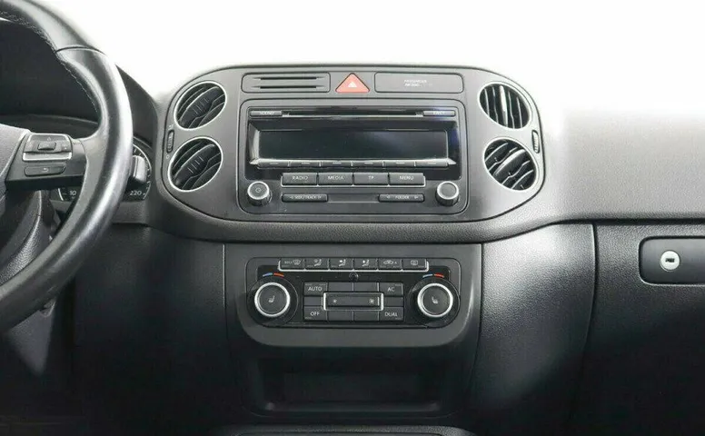 Volkswagen Golf Plus 1.6 Робот