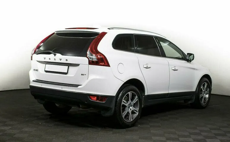 Volvo XC60 2.0 Робот