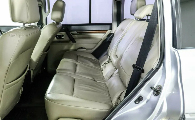 Mitsubishi Pajero IV