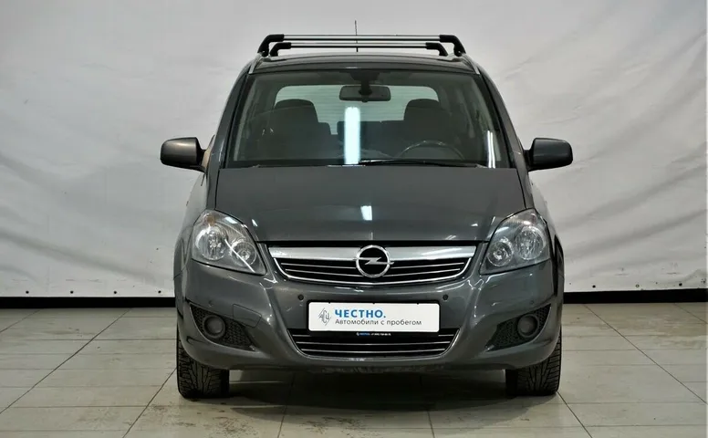 Opel Zafira B Рестайлинг