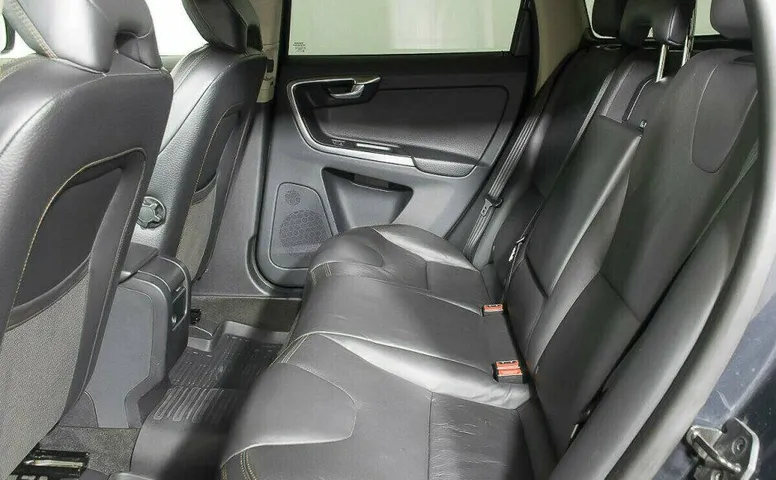 Volvo XC60 2.0 Робот