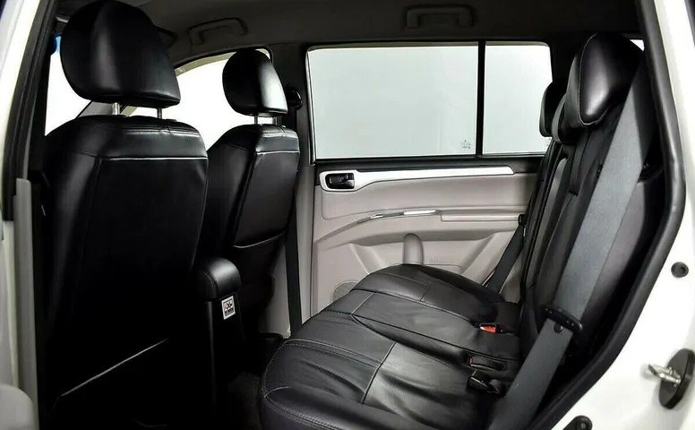 Mitsubishi Pajero Sport II