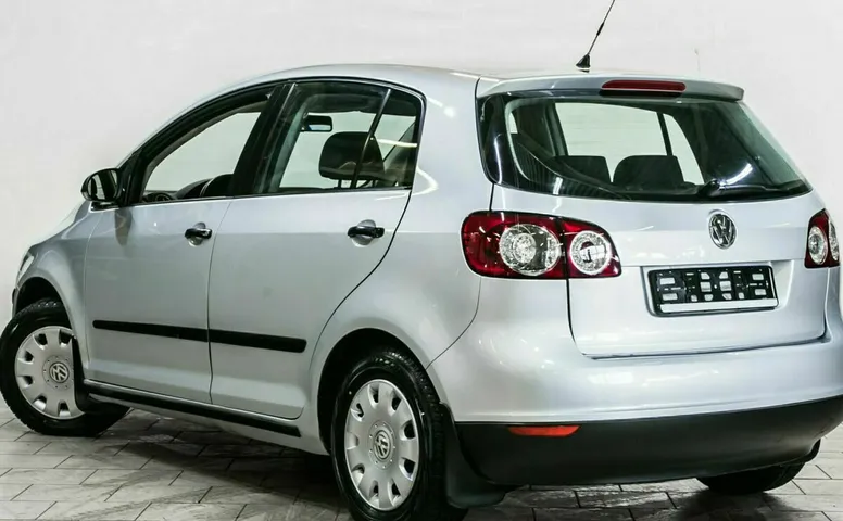 Volkswagen golf plus