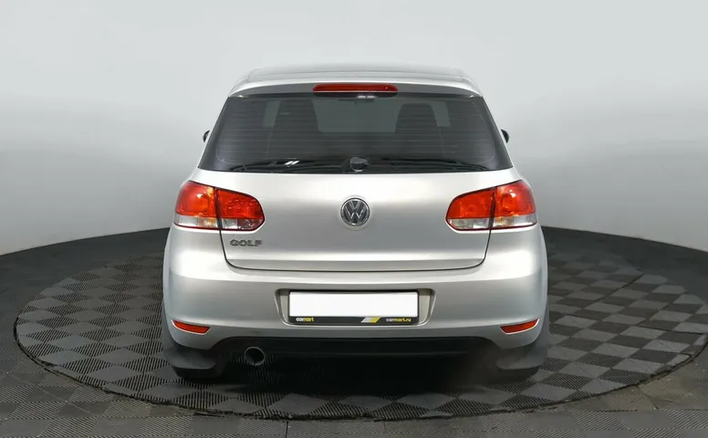 Volkswagen Golf VI