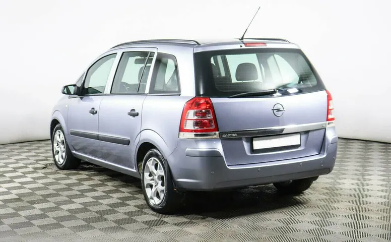 Opel Zafira B Рестайлинг