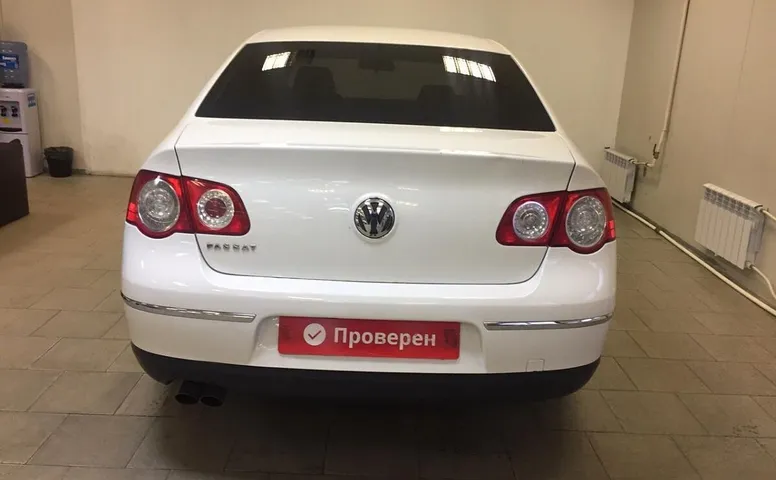 Volkswagen Passat (B6)