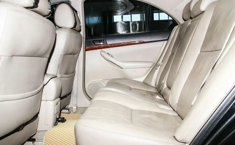 Toyota Avensis, 2 поколение