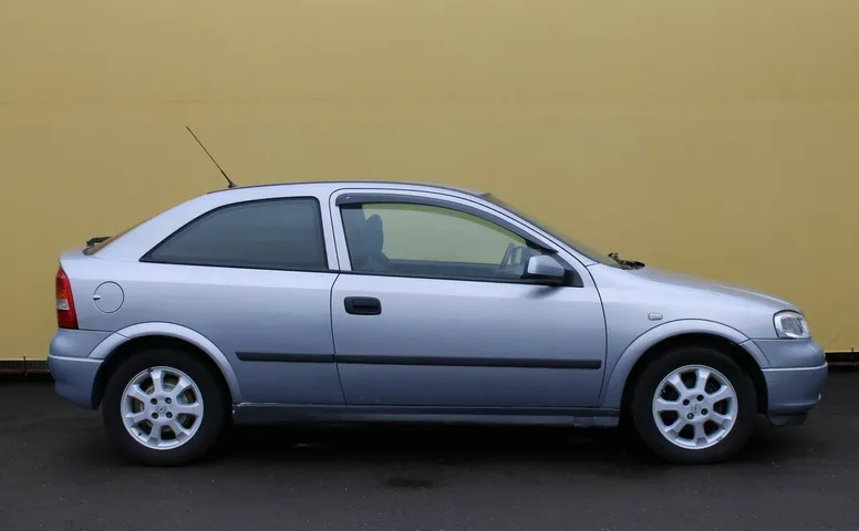 Opel ASTRA 1.6 MT (100 л.с.)