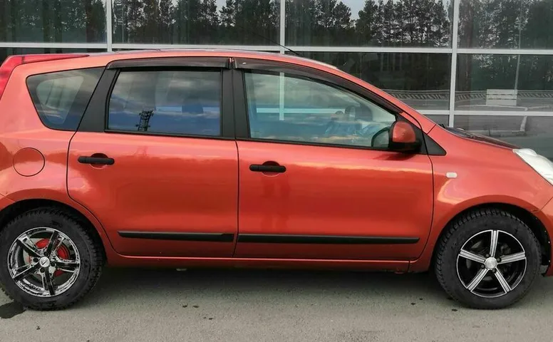 Nissan NOTE 1.4 MT (88 л.с.)