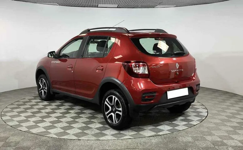 Renault sandero stepway cvt 2019 с пробегом 30 400 км
