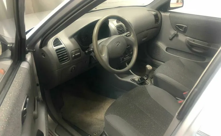 Hyundai ACCENT 1.5 MT (102 л.с.)
