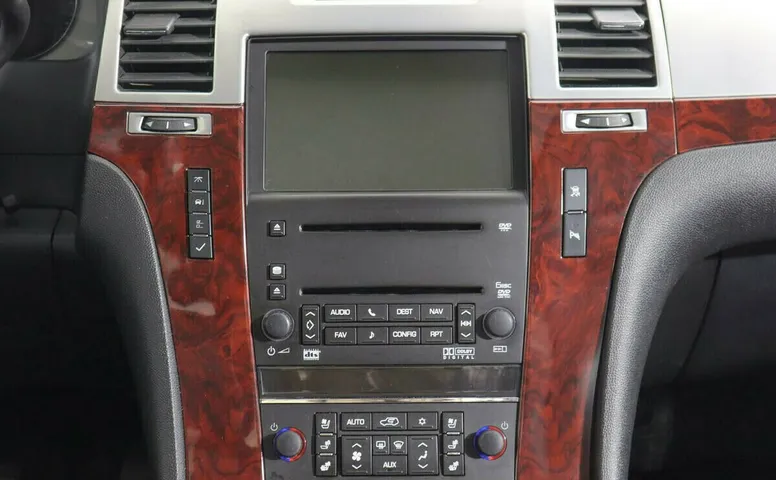 Cadillac Escalade III