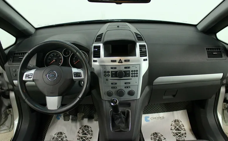 Opel Zafira B Рестайлинг