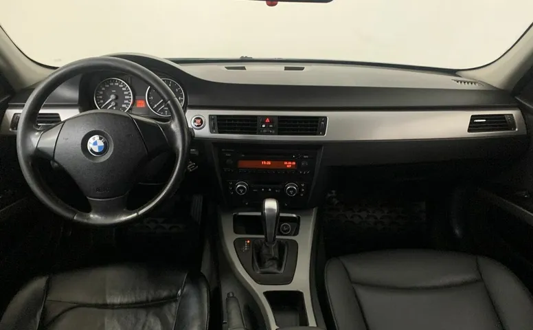 BMW 3ER 318i 2.0 AT (129 л.с.)
