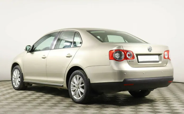 Volkswagen Jetta V