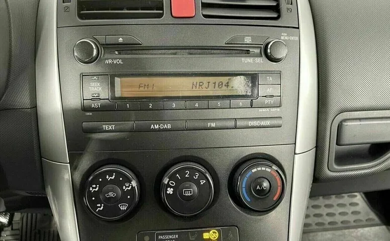 Toyota auris