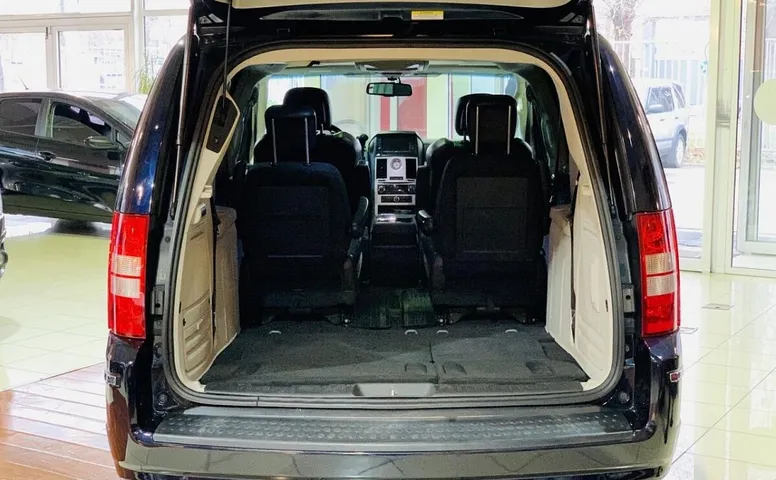 Chrysler Voyager V Grand