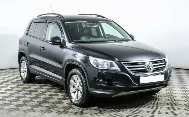 Volkswagen Tiguan 2.0 Автомат