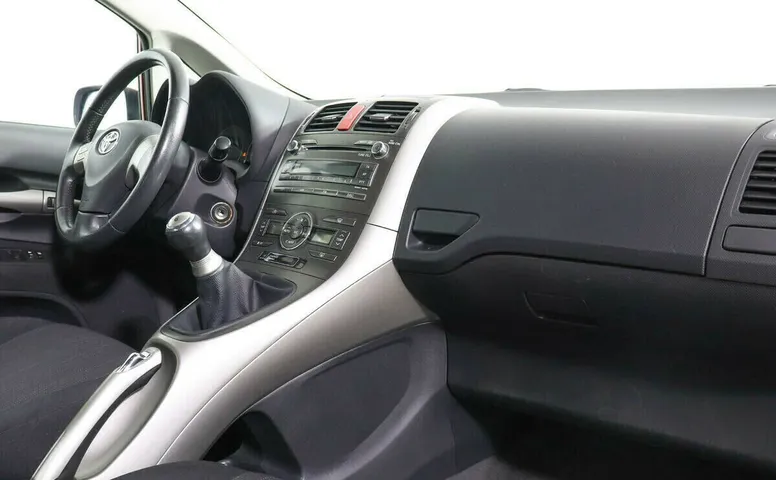 Toyota Auris I