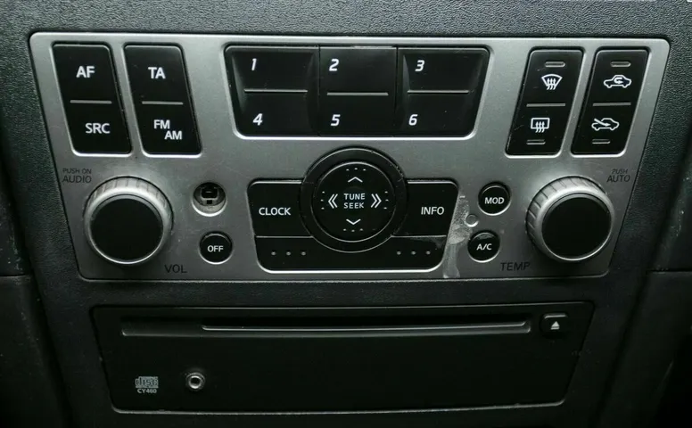 Nissan almera
