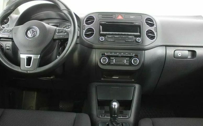 Volkswagen Golf Plus 1.6 Робот