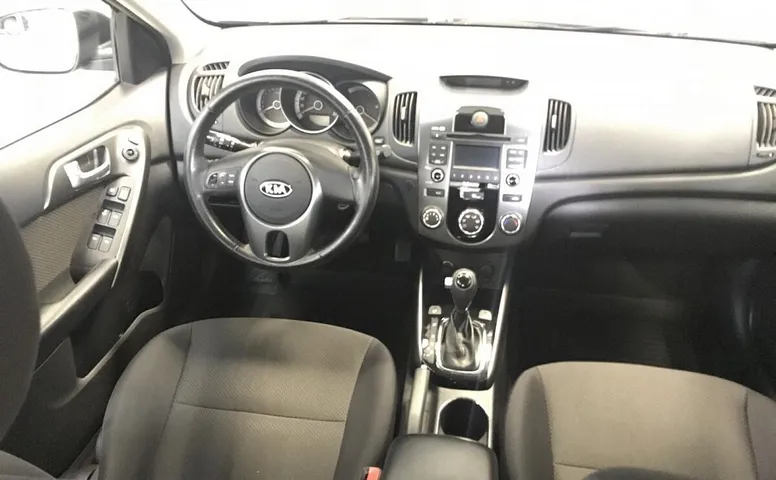 Kia Cerato II