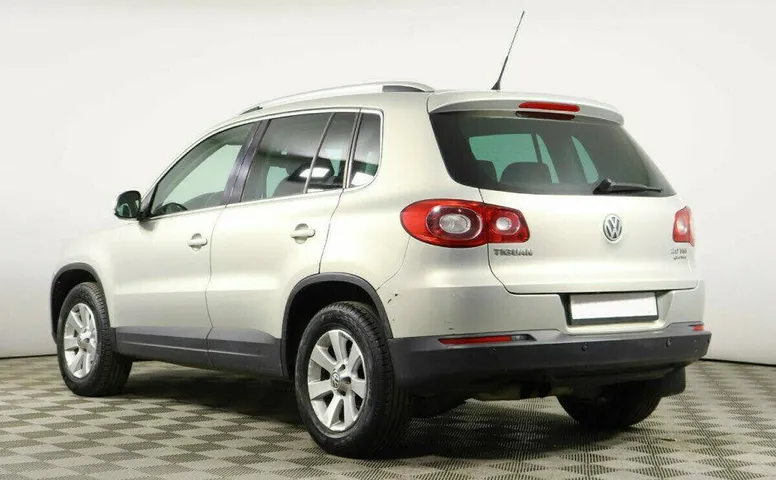 Volkswagen Tiguan 2.0 Автомат