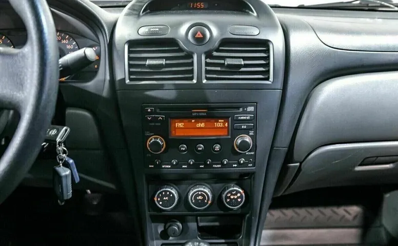 Nissan almera classic